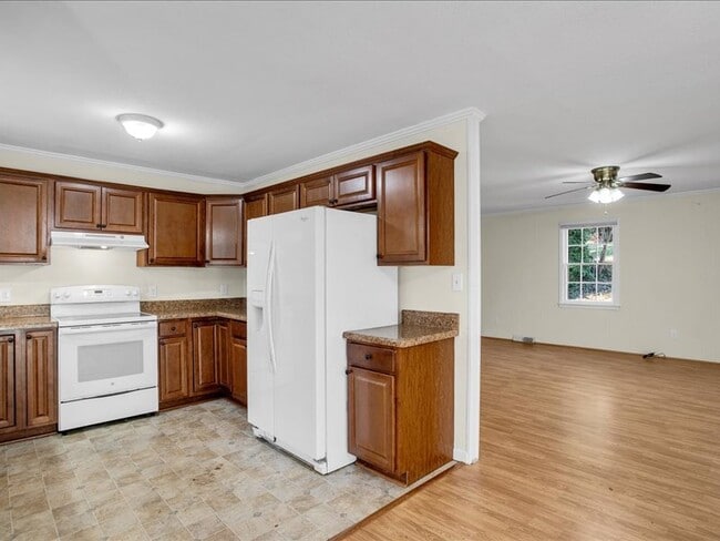 Building Photo - 109 Elcon Dr