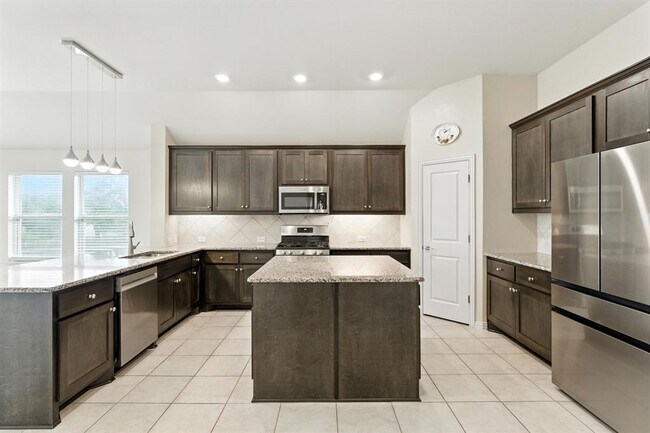 Building Photo - 237 Red Granite Dr