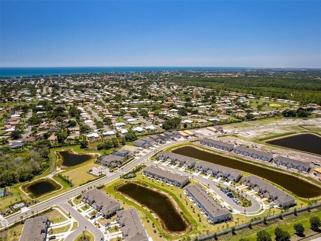 Building Photo - 5728 Haven Ter