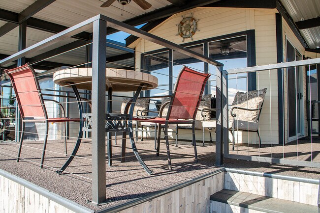 Building Photo - 555 Beachcomber Blvd