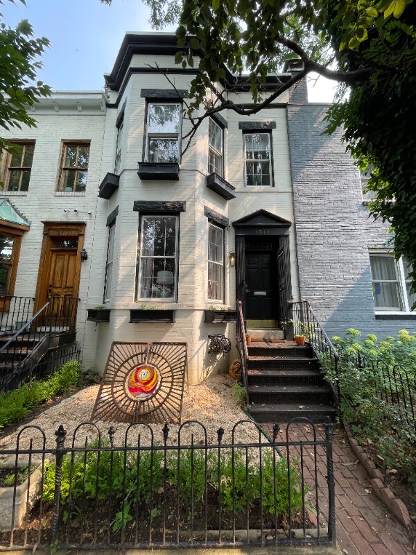 Primary Photo - 2511 I St NW