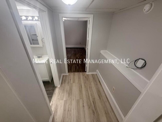 Building Photo - 54 Charles St