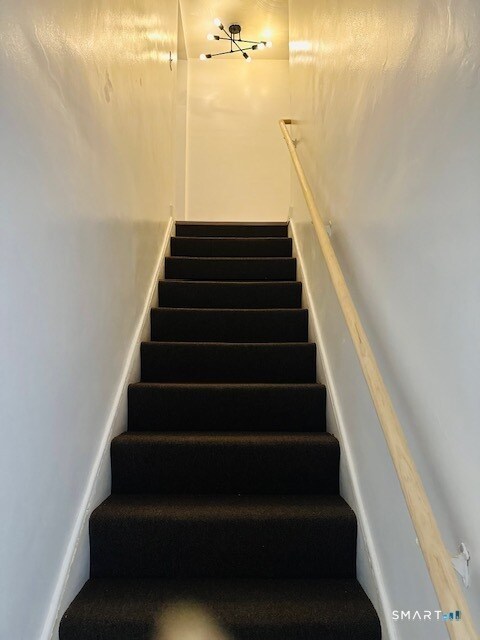 Building Photo - 57 Ridgeview Cir