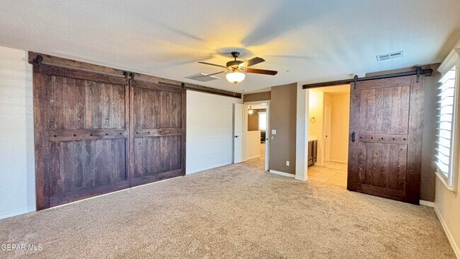 Building Photo - 12437 Pleasant Crest