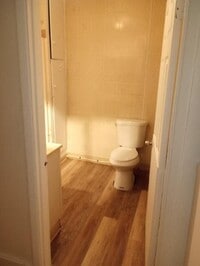 Building Photo - 864 N 6th St