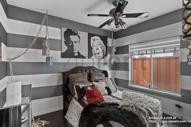 Building Photo - 2927 Sorrento Way