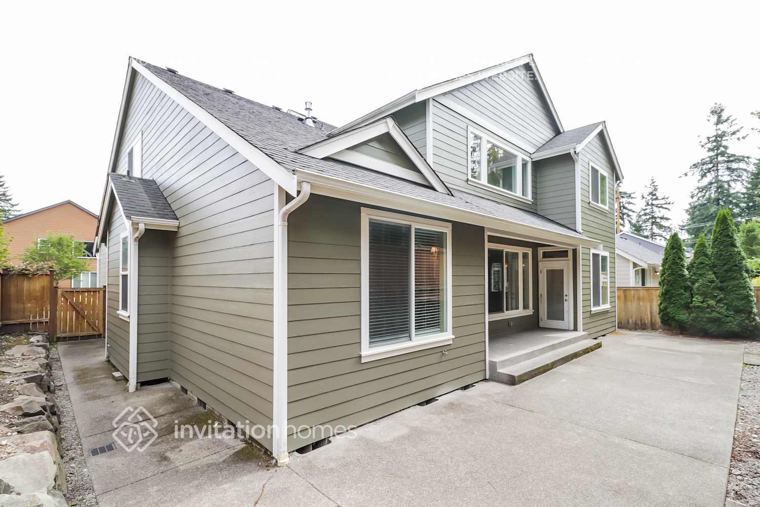 Building Photo - 1550 Cypress Point Ave