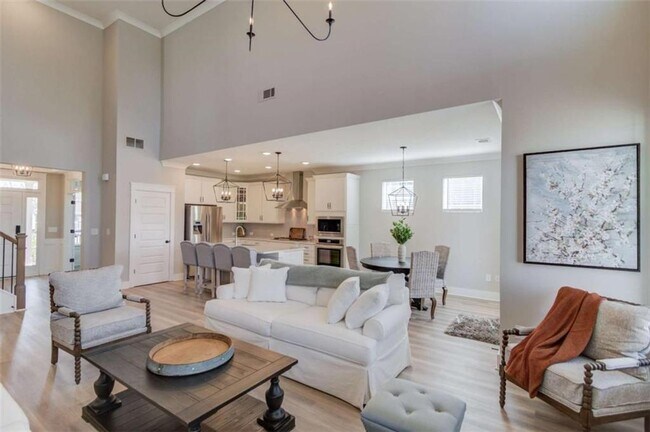 Building Photo - 60 Table Rock Ct