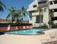 Building Photo - 10400 SW 108th Ave