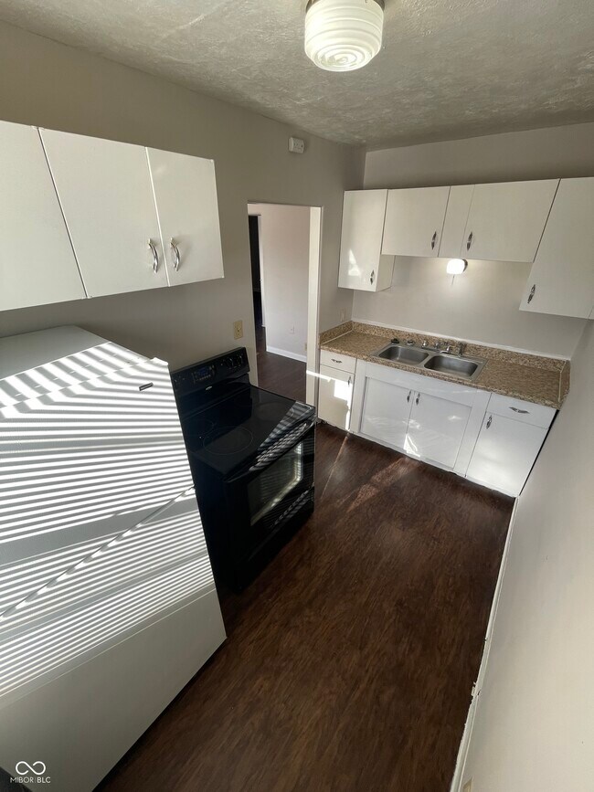 Building Photo - 4 N Butler Ave