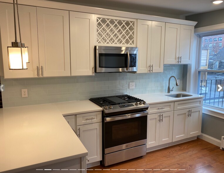 Building Photo - 16 Chelsea St