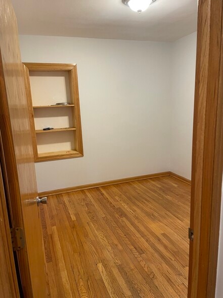 Building Photo - 3111 N 78th Ave