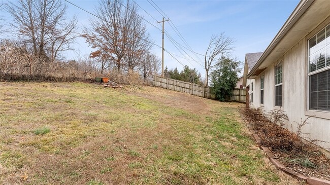 Building Photo - 2450 W Jane Cir Dr
