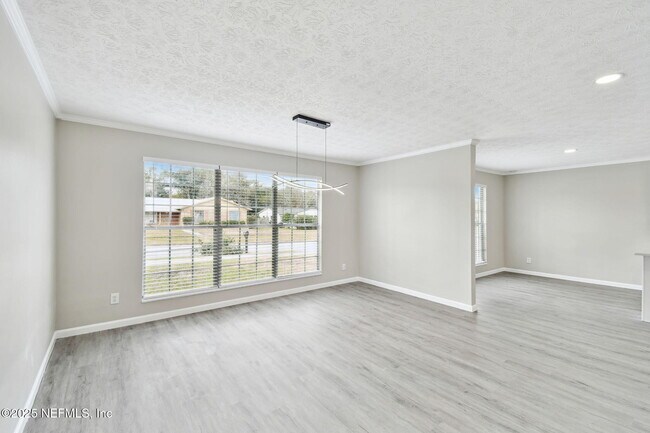 Building Photo - 2793 Greenridge Rd
