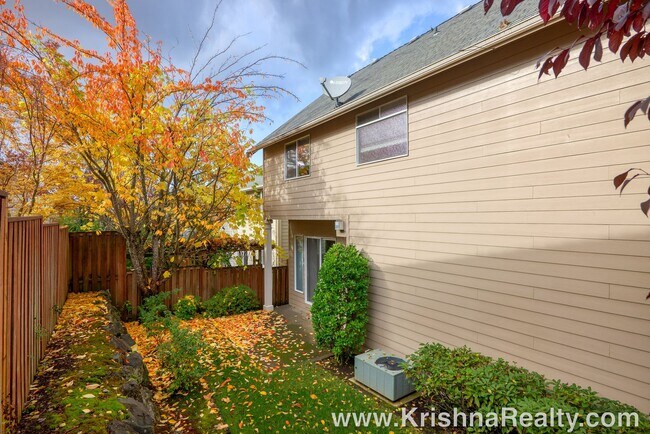 Building Photo - 12834 NW Alsace Ln
