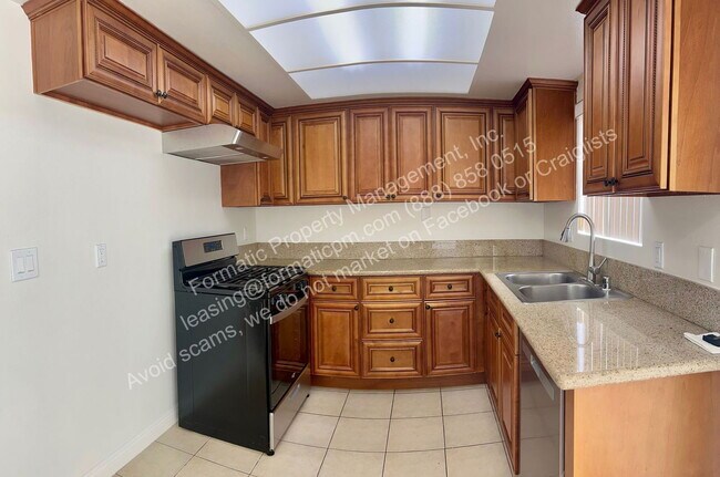 Building Photo - 2442 S Nancy St