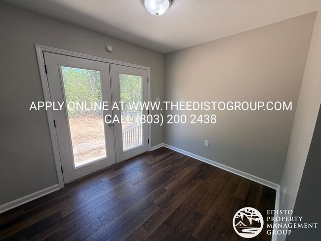 Building Photo - Updated 2BR Home with Large Yard & Carport Near Town