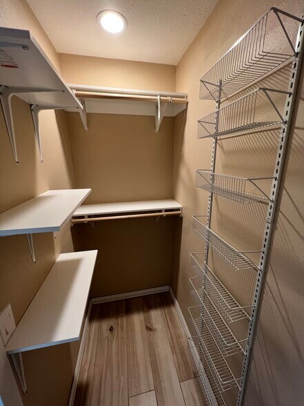 Walk in closet - 7342 N 38th Dr