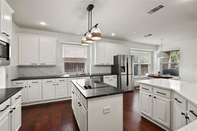 Building Photo - 917 Midland Creek Dr