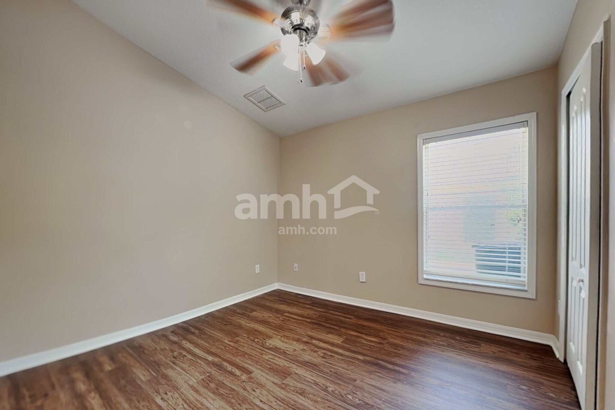 Building Photo - 18025 Cypress Bay Pky