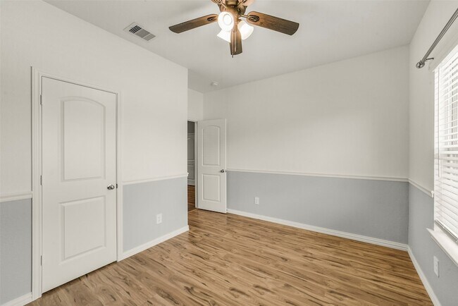 Building Photo - 21223 Riverdew Dr