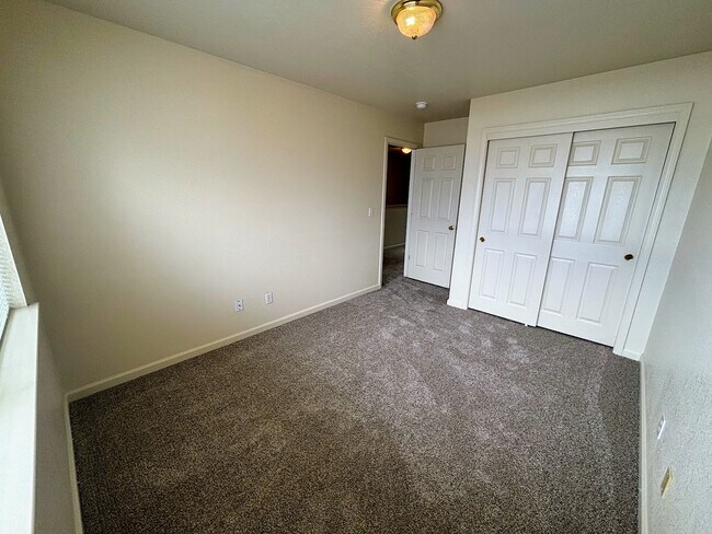 Building Photo - 1304 Kimmerling Rd