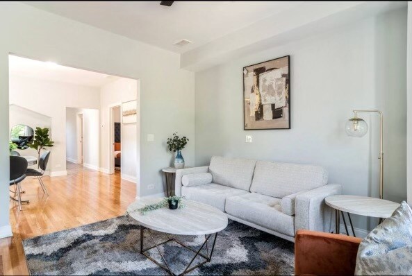 Primary Photo - 3413 W Harrison St