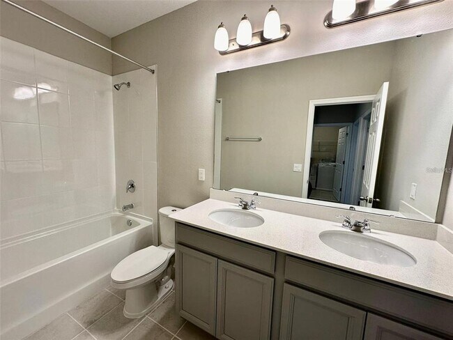 Building Photo - 4869 Lacewing Dr