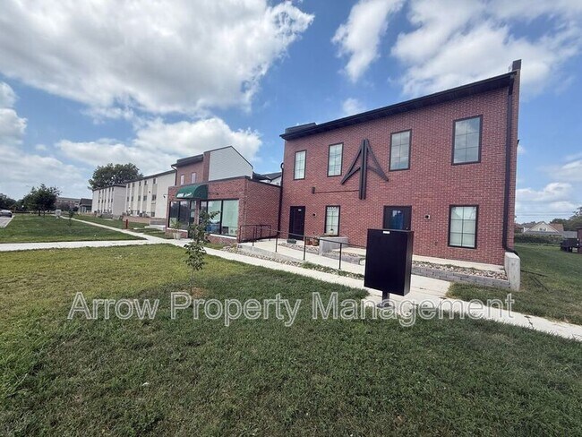 Building Photo - 2230 R St