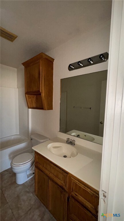 Building Photo - 3312 Cantabrian Dr