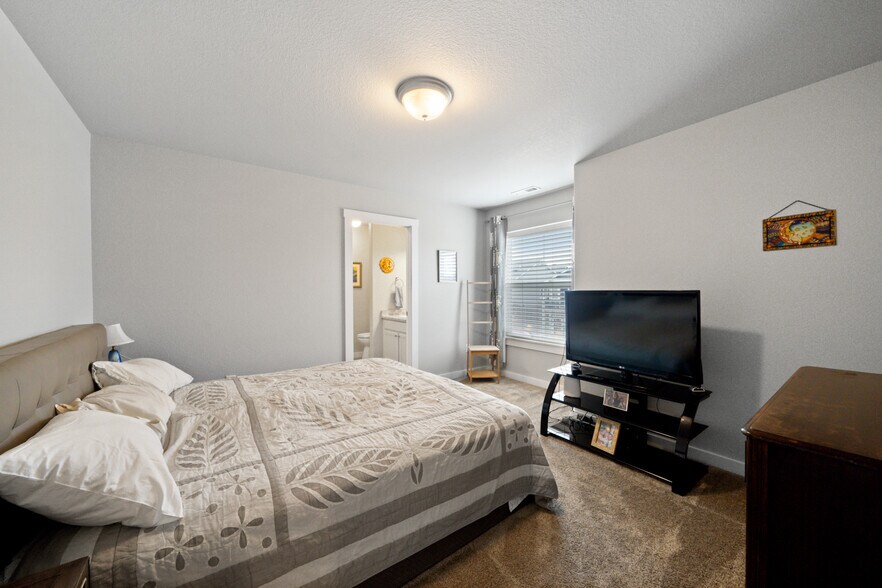 Building Photo - 1177 Lady Campbell Dr