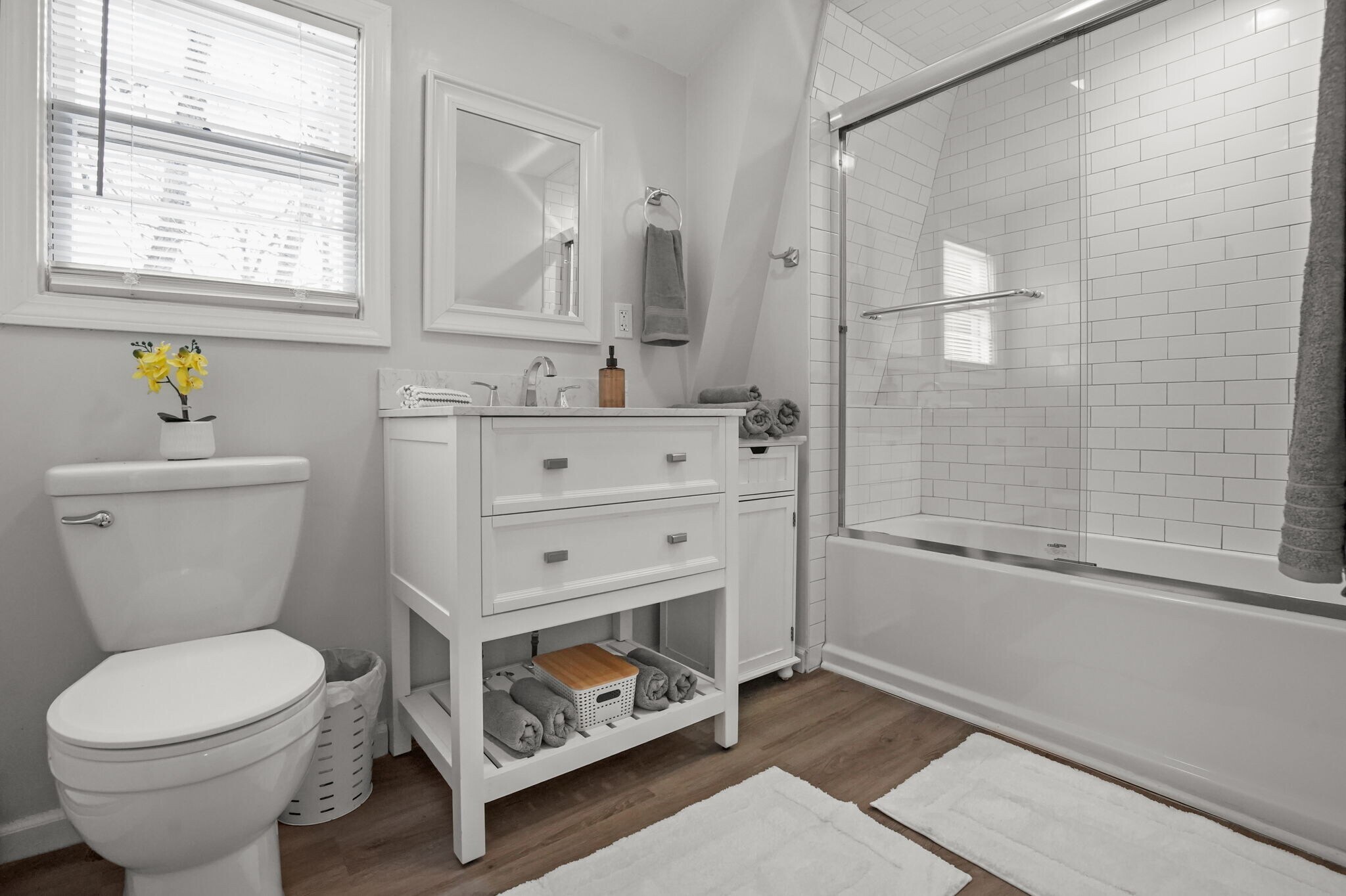 Building Photo - 22 Bonazzo Dr