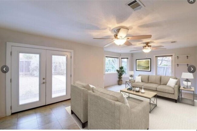 Building Photo - 6104 Bridlington Cir