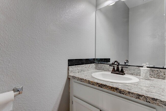 Building Photo - 2205 Riderwood Ave