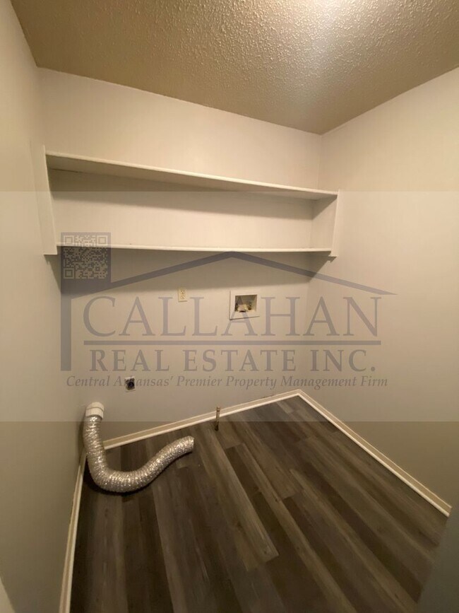 Building Photo - 114 Rimrock Pl