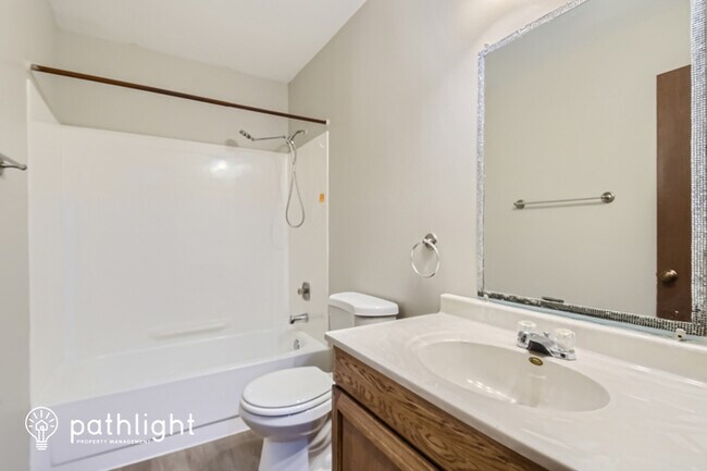 Building Photo - 1510 Farrington Court
