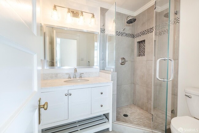 Building Photo - 2759 Union St