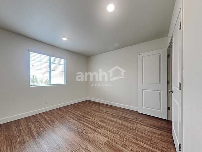 Building Photo - 1714 Viaggio Ave