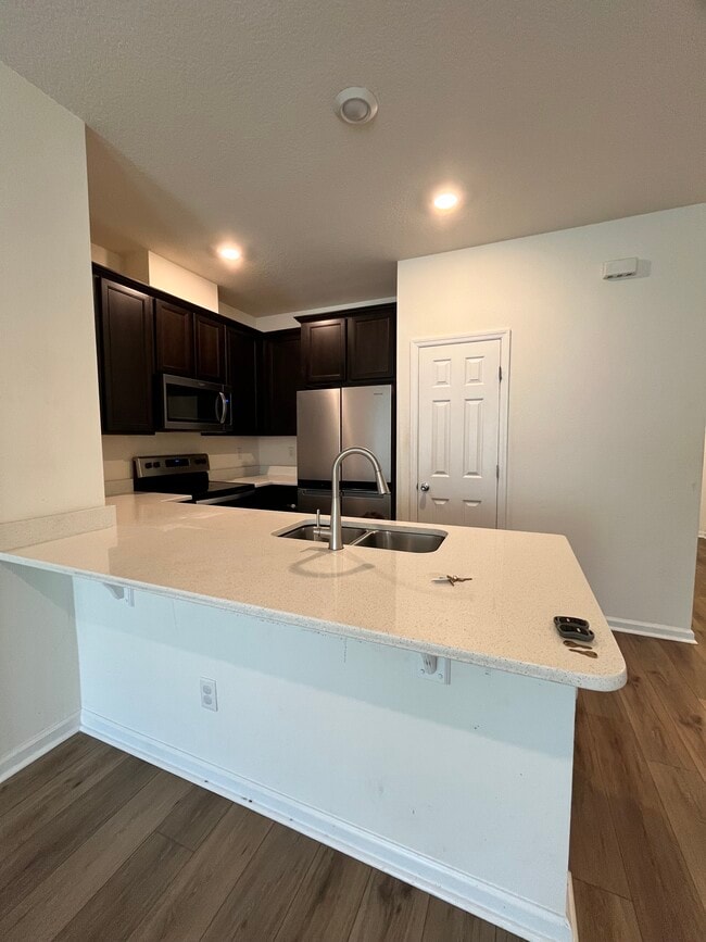 Building Photo - 9877 Fiddleback Ln