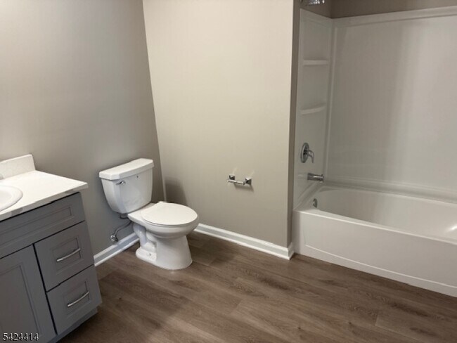 Building Photo - 237 Main St