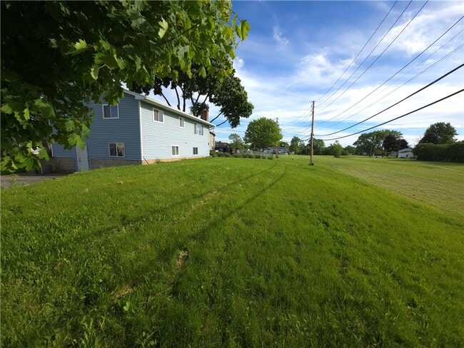 Building Photo - 55 Agar Ave