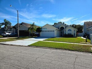 Building Photo - Prime Kissimmee Rental in Lakeside Estates!