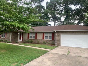 Building Photo - Wolfsnare Acres