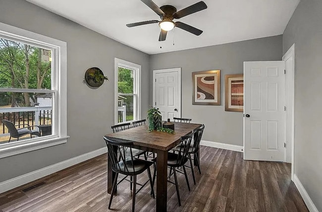 Building Photo - Gorgeous 5 bed 3.5 Bath in Madisonville!!