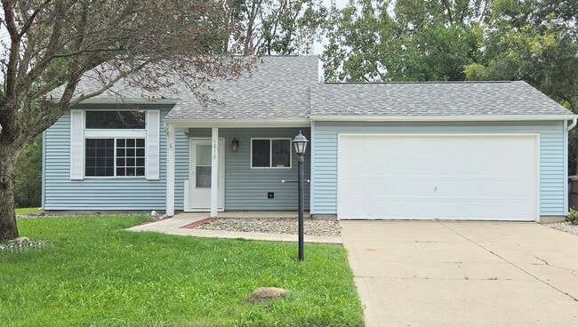 Building Photo - 1818 Paveys Glen Run