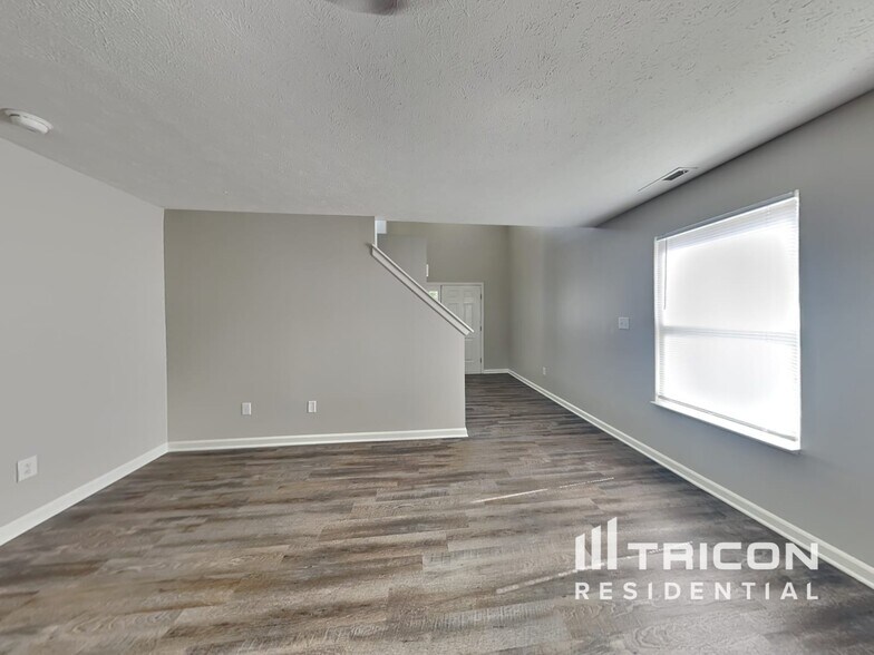Building Photo - 6820 W Denton Dr