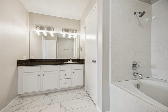 Building Photo - 3513 Barberry Dr