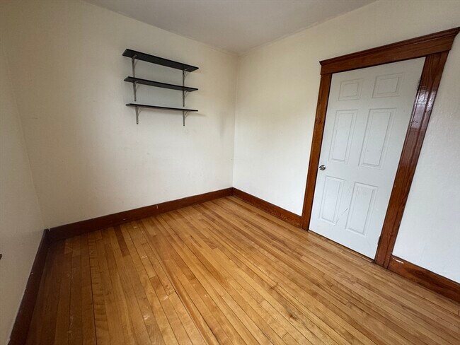 Building Photo - 156 Fairmont Ave