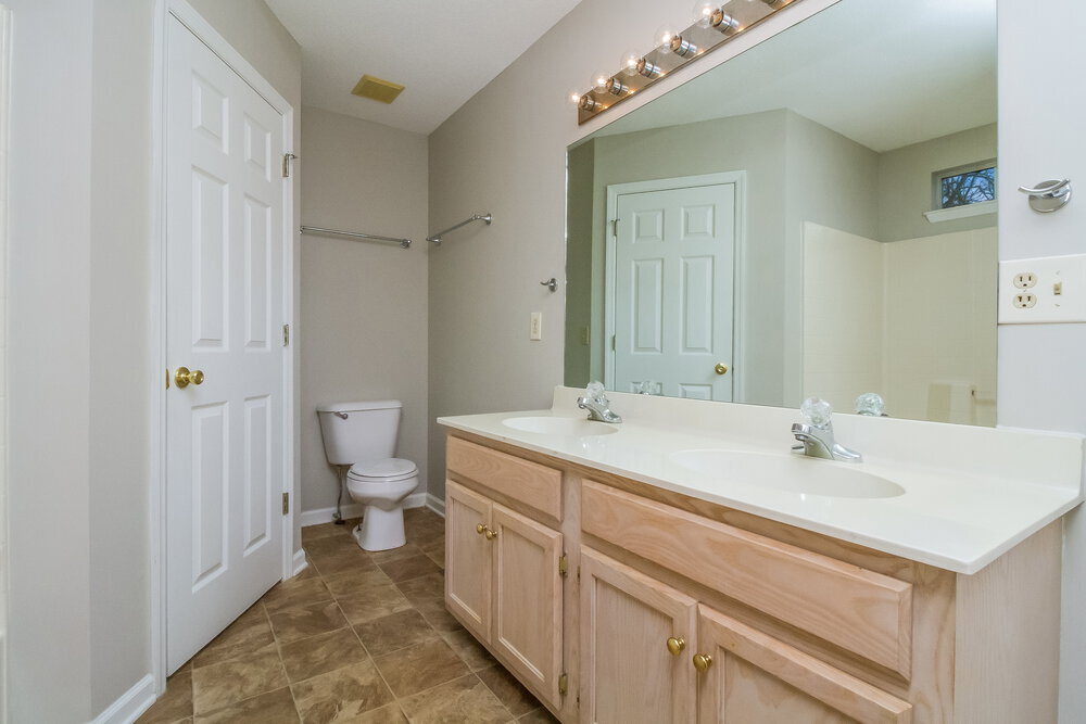 Building Photo - 3848 Round Rock Dr