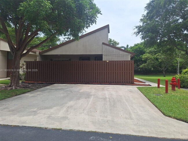 Building Photo - 22280 Timberly Dr